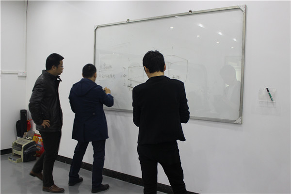 銷(xiāo)售人員現(xiàn)場(chǎng)作記錄